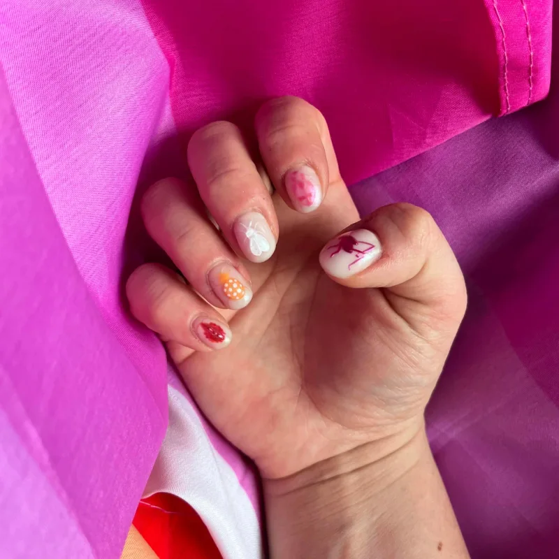 Maximal Nails at work